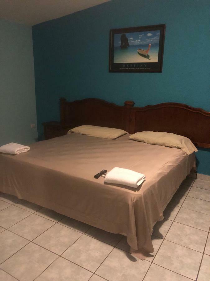 Hotel Rivera Del Rio La Pesca Esterno foto